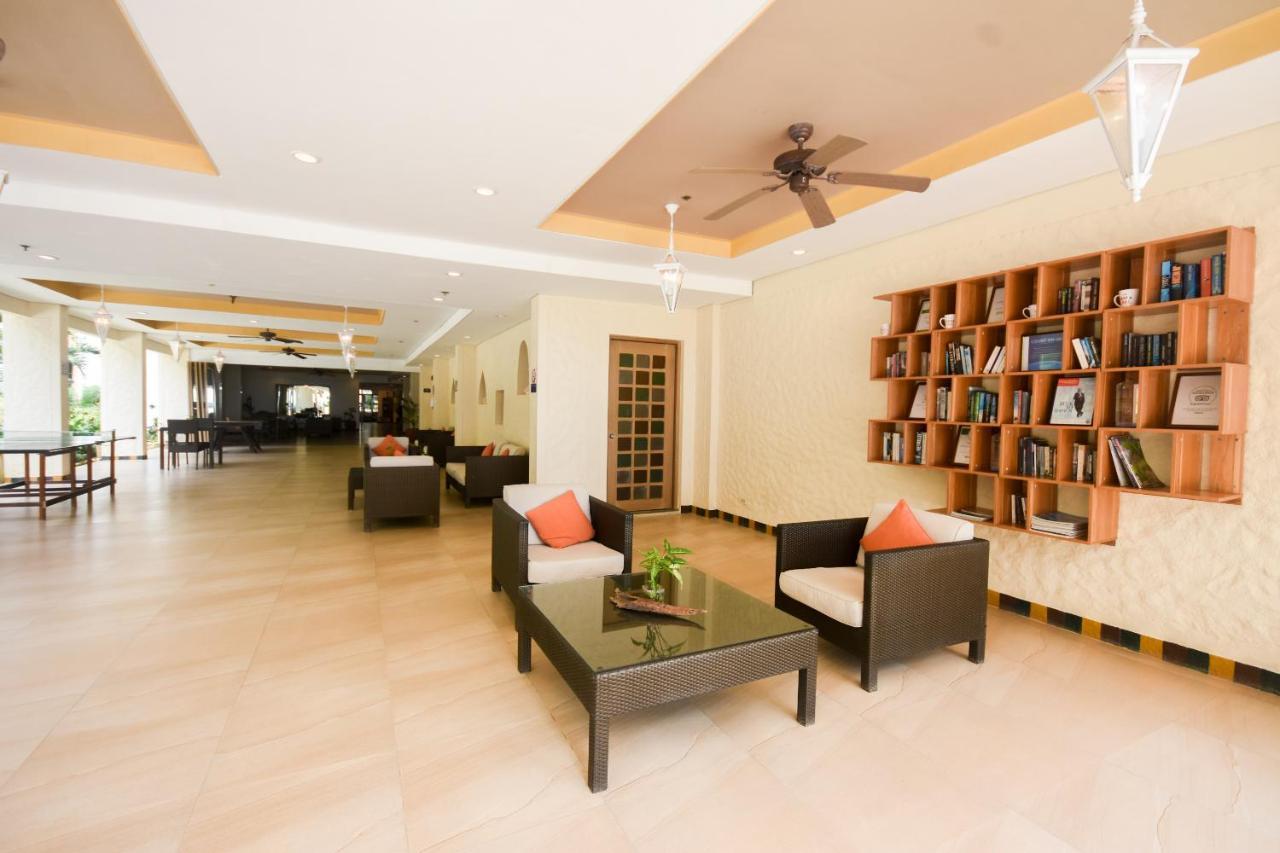 ไมโครเทลบายวินด์แฮมโบราเคย์ Hotel Balabag  ภายนอก รูปภาพ
