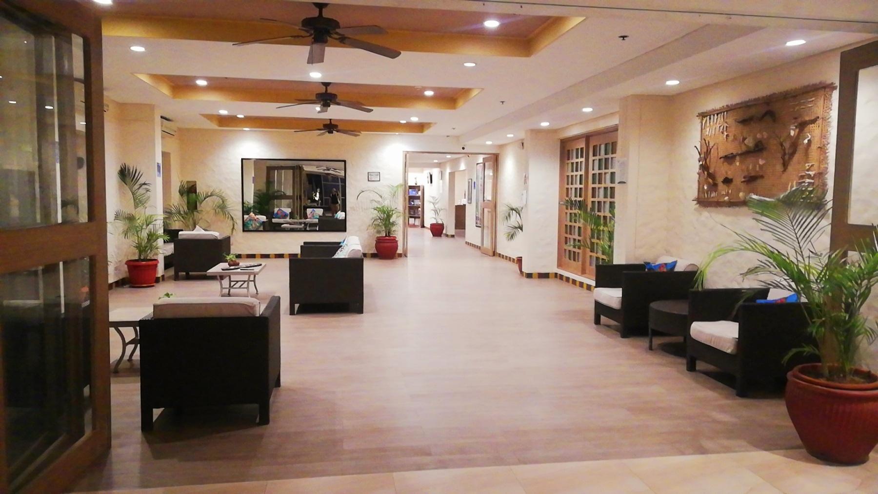 ไมโครเทลบายวินด์แฮมโบราเคย์ Hotel Balabag  ภายนอก รูปภาพ