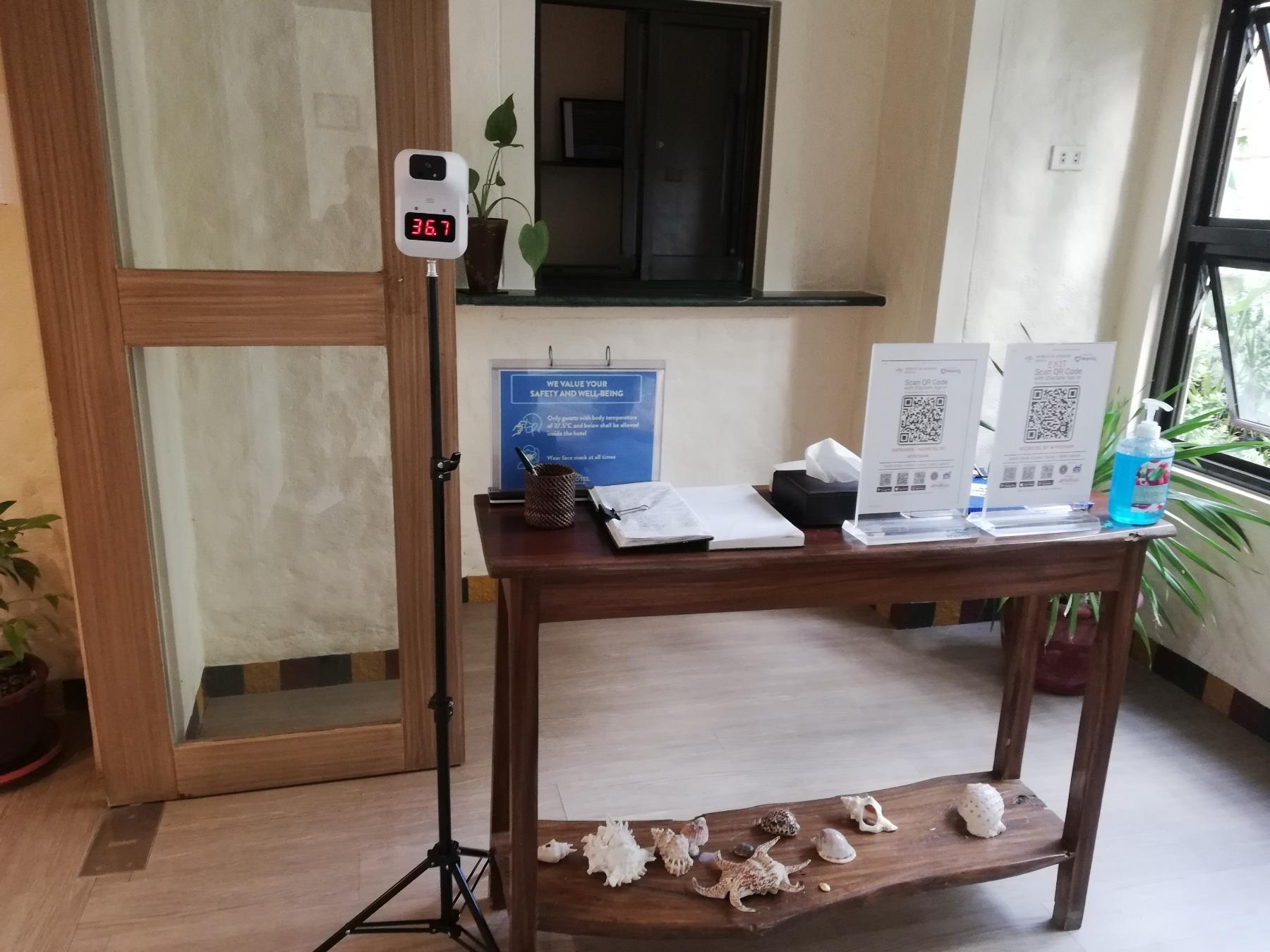 ไมโครเทลบายวินด์แฮมโบราเคย์ Hotel Balabag  ภายนอก รูปภาพ