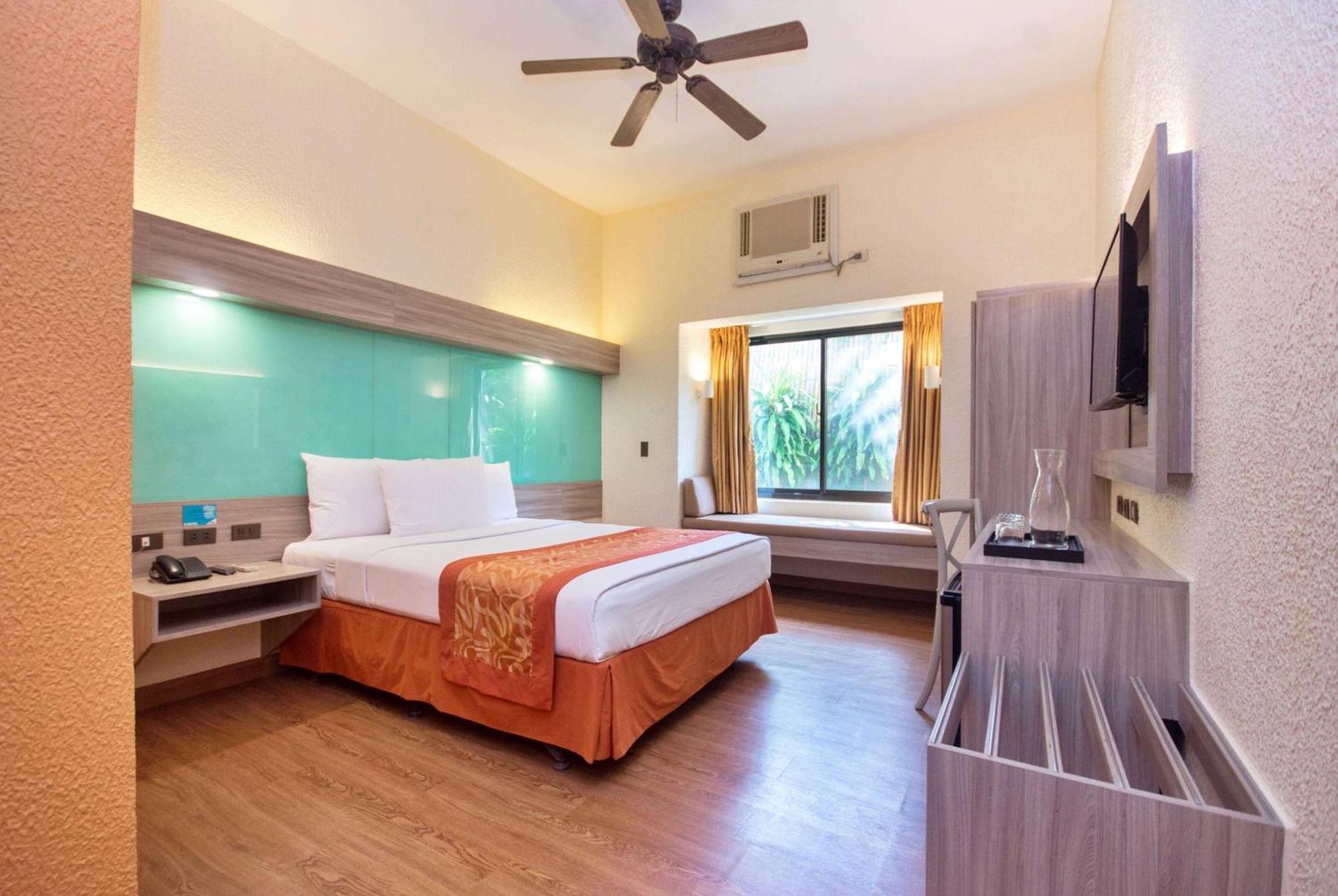 ไมโครเทลบายวินด์แฮมโบราเคย์ Hotel Balabag  ภายนอก รูปภาพ