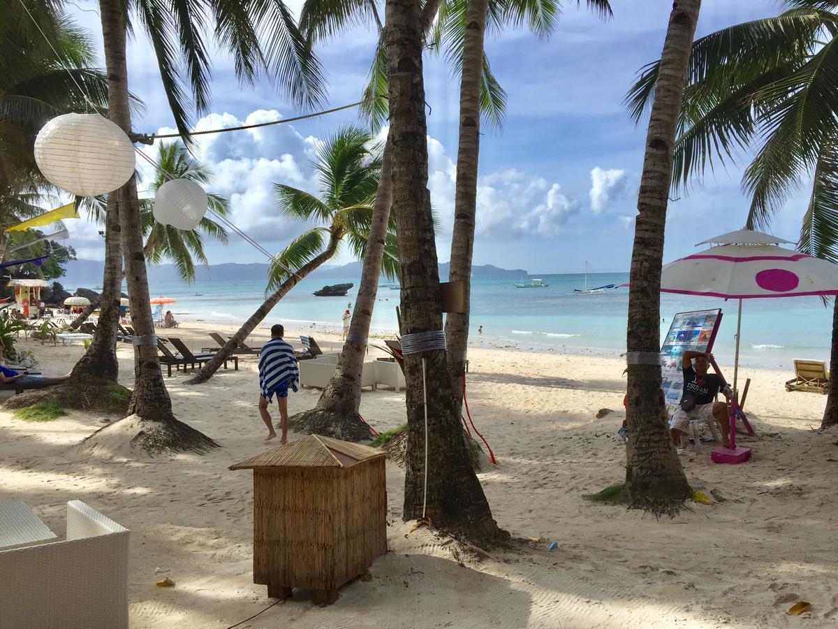 ไมโครเทลบายวินด์แฮมโบราเคย์ Hotel Balabag  ภายนอก รูปภาพ